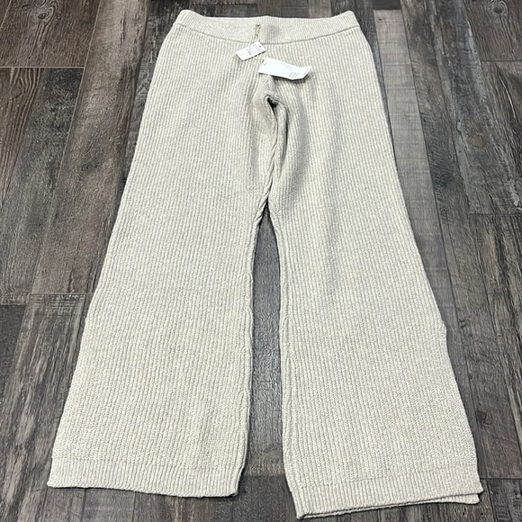 NWT Haven Well Within matching set. Turtleneck sweater and sweater pants - Picture 4 of 8
